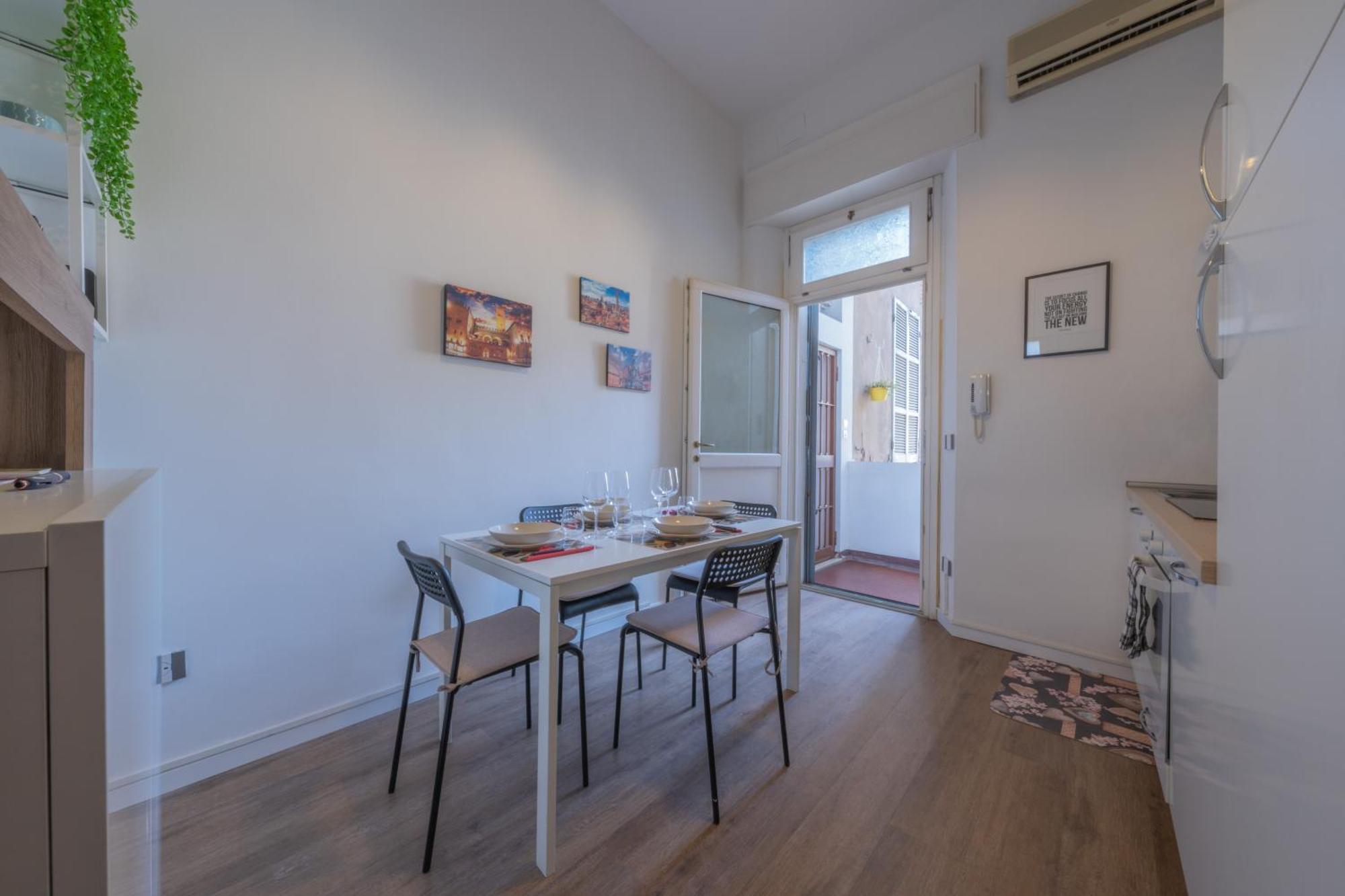 Suite In The Center Of Bologna Kültér fotó